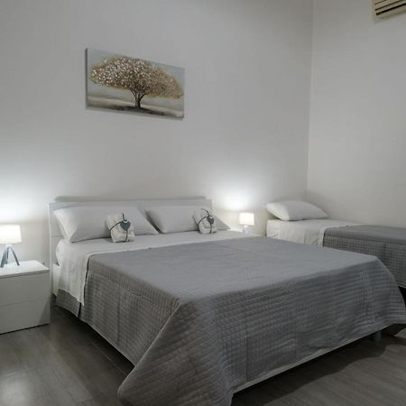 Appartement Martins Apartament à Palerme Extérieur photo
