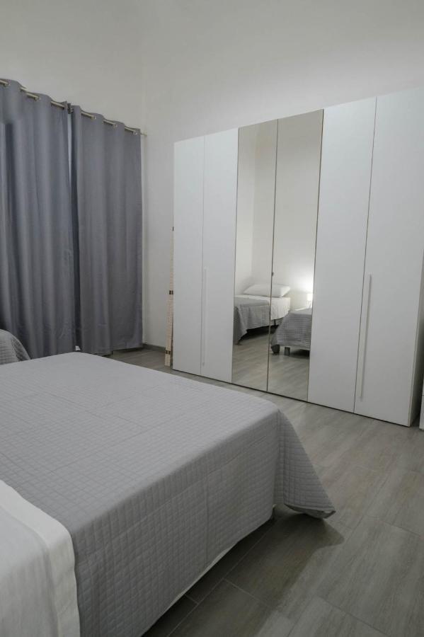 Appartement Martins Apartament à Palerme Extérieur photo